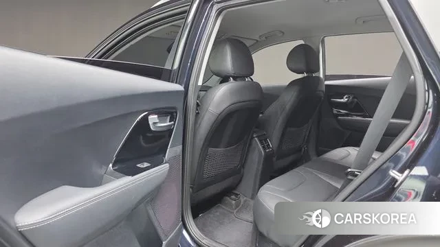 Kia Niro id 3723578 из Кореи 9