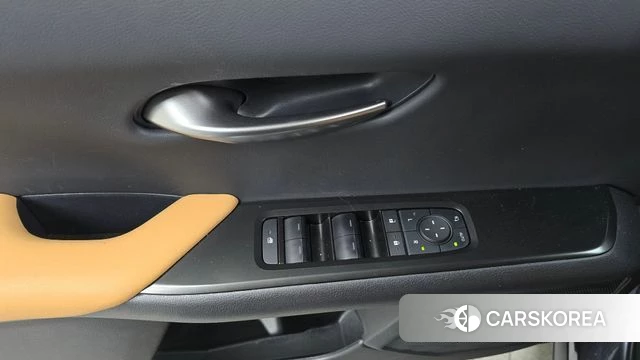 Lexus UX300h id 3786004 из Кореи 9