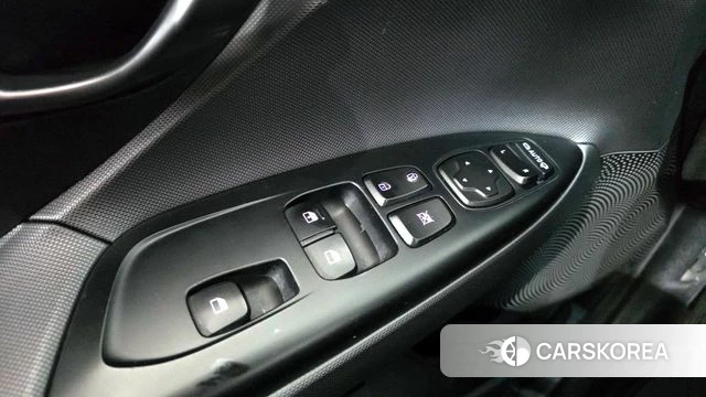 Hyundai Veloster (JS) id 3845883 из Кореи 9