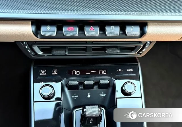 Porsche 911(992) id 3733264 из Кореи 9