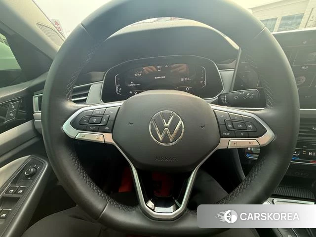 Volkswagen Bora id 4256547 из Китая 9