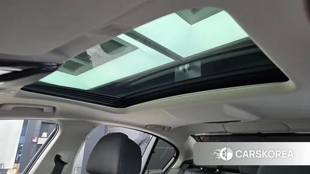 BMW 5 Series (G30) id 3644948 из Кореи 9