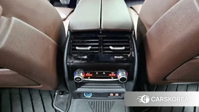 BMW 5 Series (G30) id 3389042 из Кореи 9