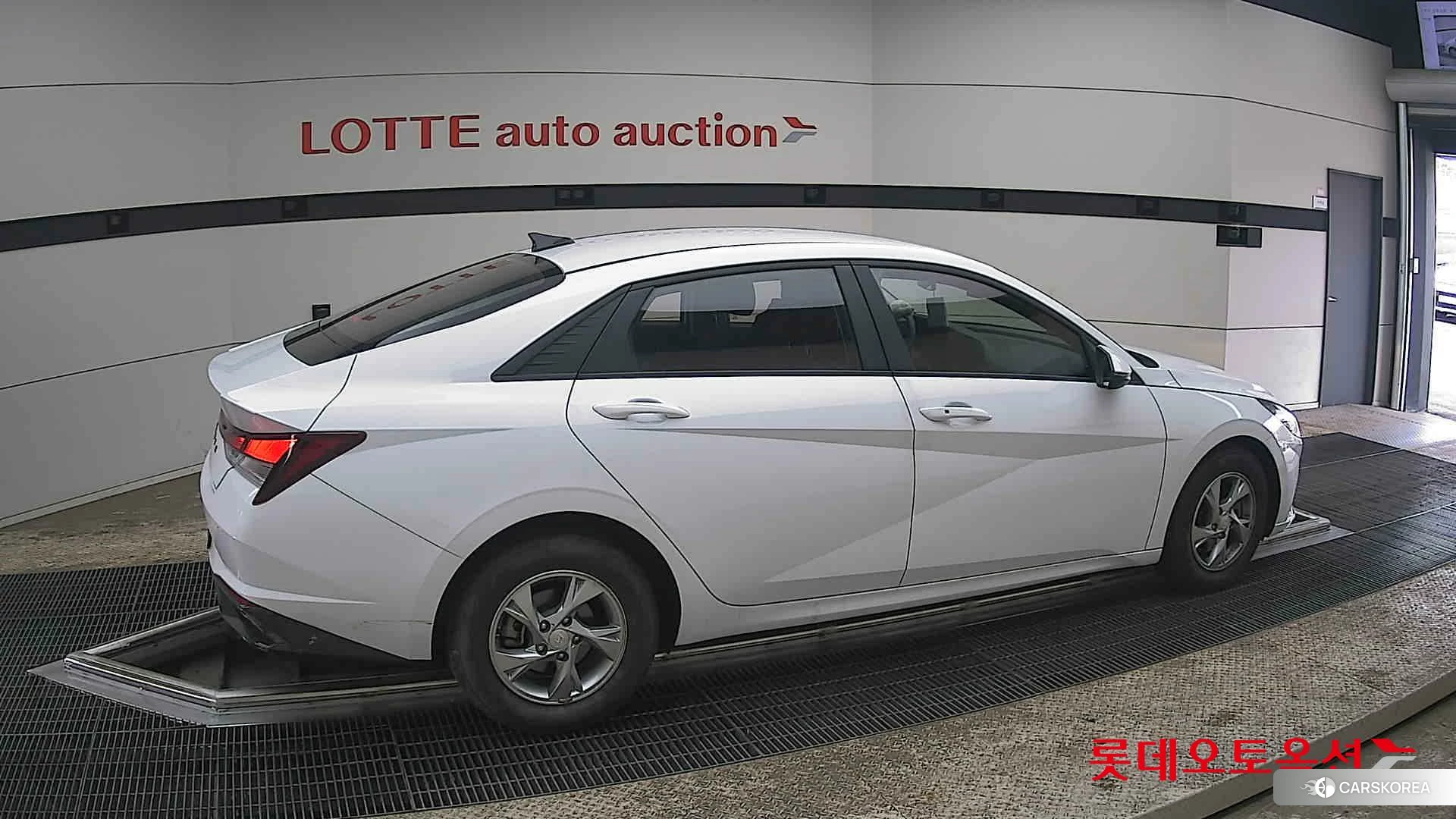 Hyundai Avante id 3875696 из Кореи 9