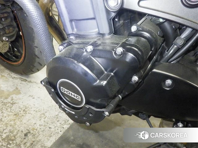 Kawasaki Z900RS CAFE id 3949140 из Японии 9