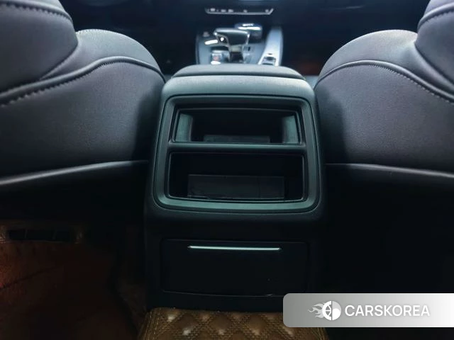 Audi A4L id 4307755 из Китая 9