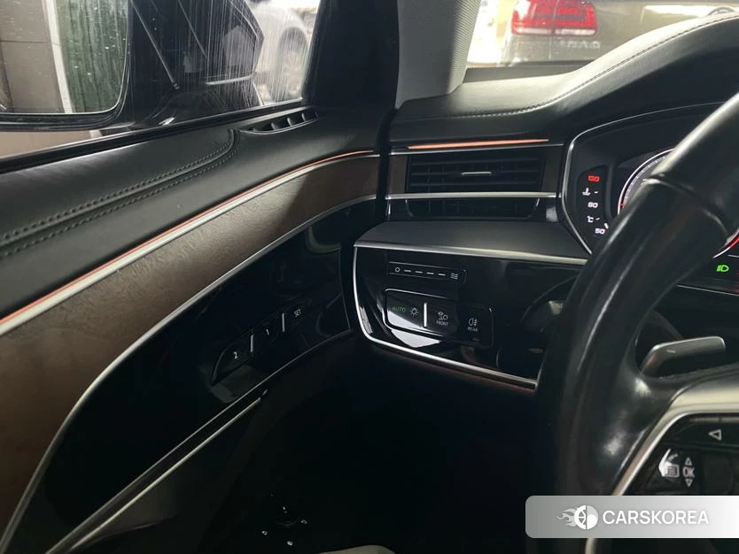 Audi A8 id 4461827 из Китая 9