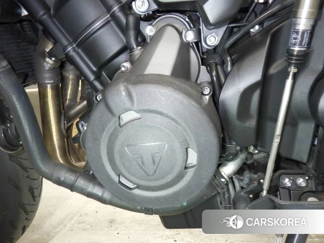 Triumph TRIDENT 660 id 3946622 из Японии 9