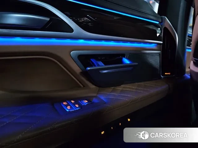 BMW 7 Series (G11) id 3514712 из Кореи 9