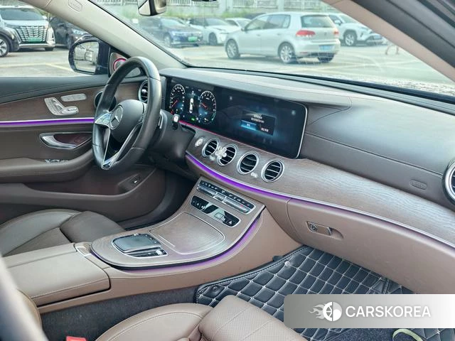 Mercedes-Benz E-class PHEV id 4380538 из Китая 9