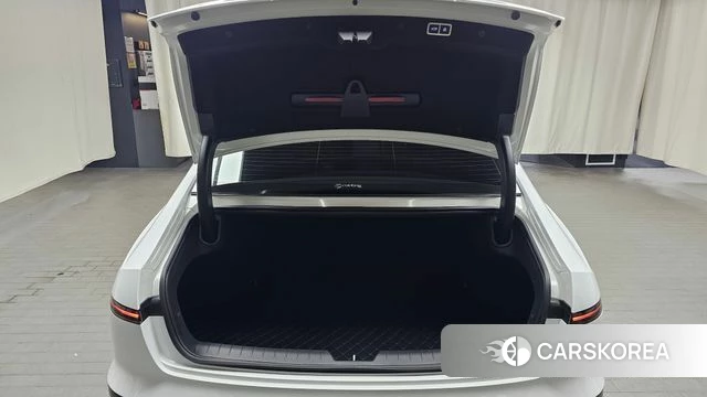 Hyundai Grandeur Hybrid (GN7) id 4488638 из Кореи 9