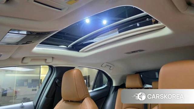 Lexus UX250h id 4626017 из Кореи 9