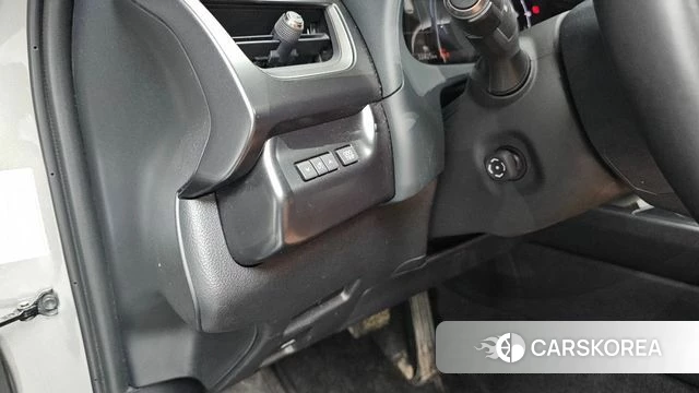 Lexus UX300h id 3876619 из Кореи 9