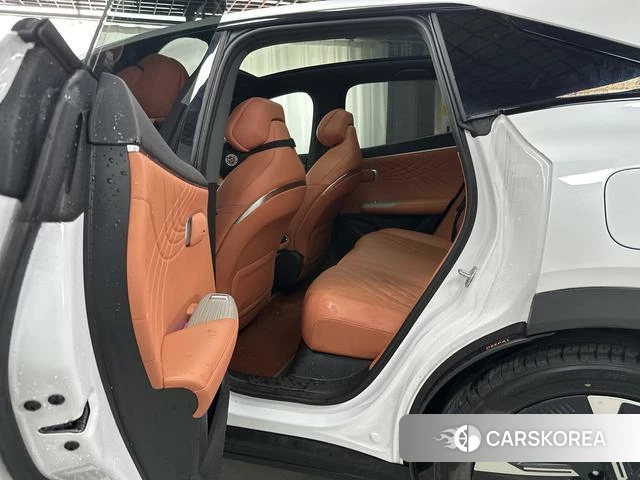 Dark blue car Dark blue S07 id 4254019 из Китая 9
