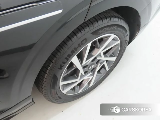 Hyundai Grandeur (GN7) id 4516767 из Кореи 9