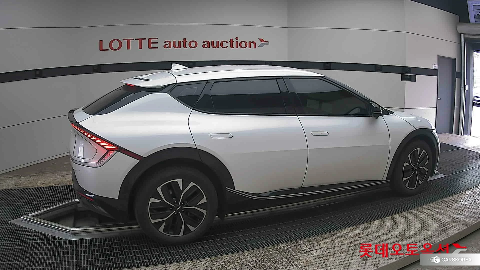 Kia EV6 id 3888291 из Кореи 9