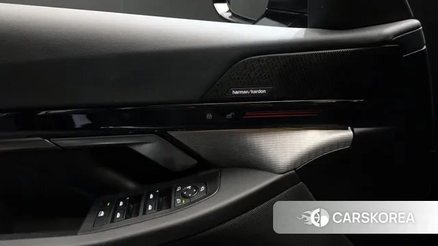 BMW 5 Series (G60) id 3776095 из Кореи 9