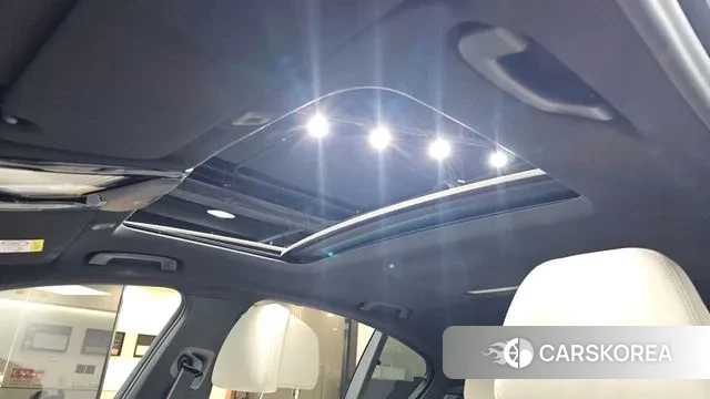 BMW 5 Series (G30) id 3717446 из Кореи 9