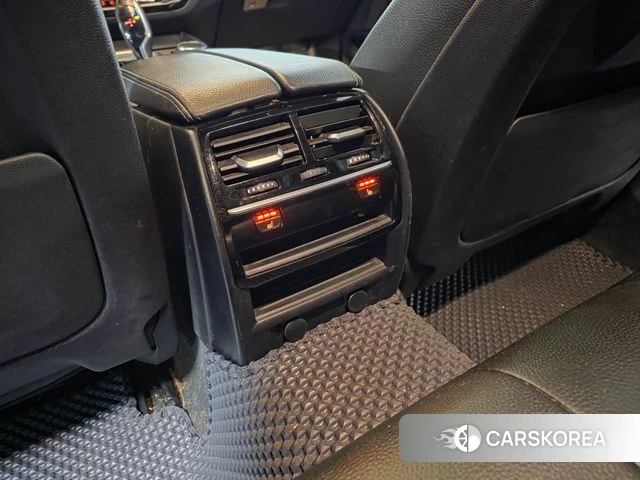 BMW 5 Series (G30) id 4203995 из Кореи 9