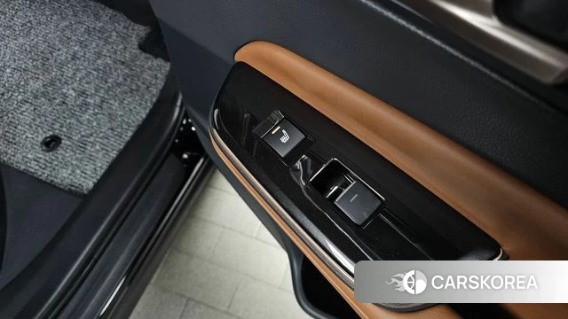 Toyota Crown Crossover id 4321676 из Кореи 9