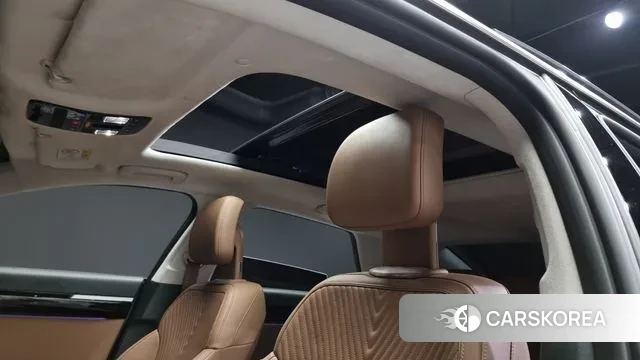 Hyundai Grandeur (GN7) id 3353989 из Кореи 9