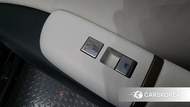 Hyundai Grandeur Hybrid (GN7) id 3405091 из Кореи 9