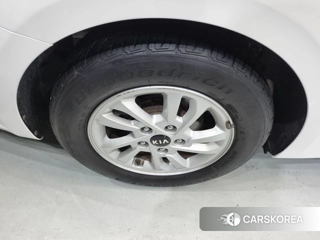 Kia Come New K3 id 4403323 из Кореи 9