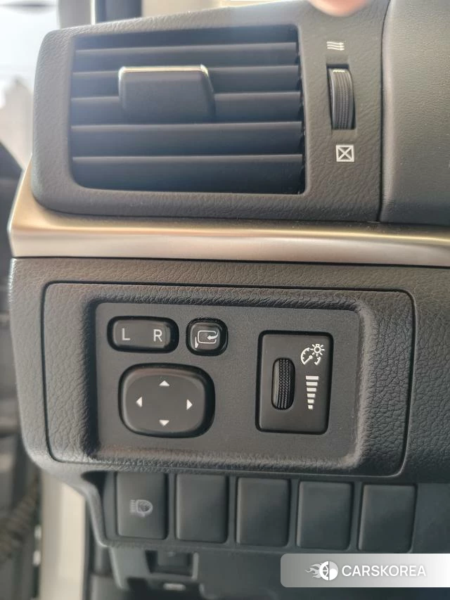 Lexus CT id 4272680 из Китая 9