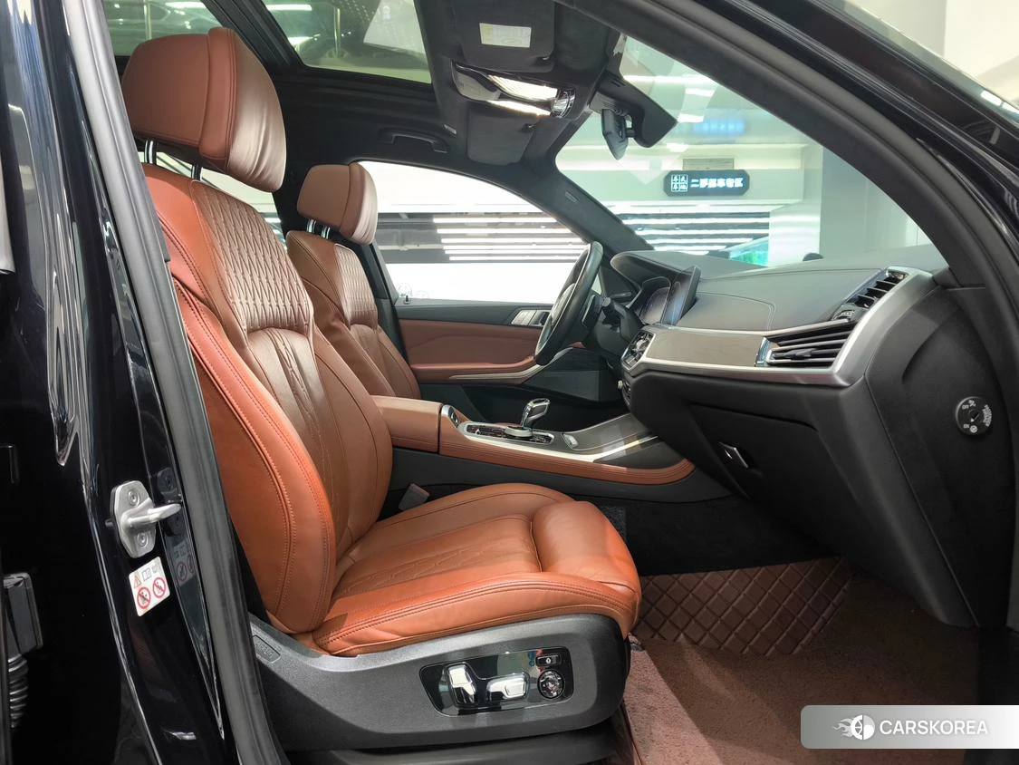 BMW X7 id 4498772 из Китая 9