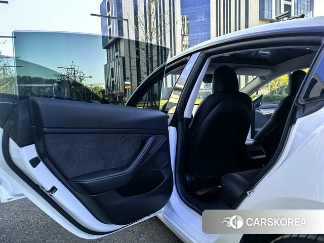 Tesla Model 3 id 4190389 из Китая 9