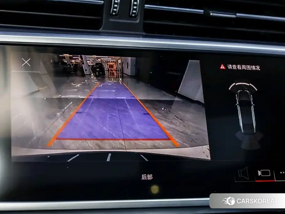 Audi A7L id 4649227 из Китая 9
