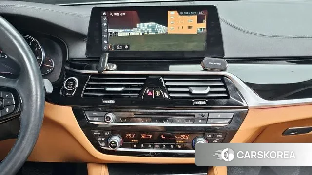 BMW 5 Series (G30) id 3484976 из Кореи 9