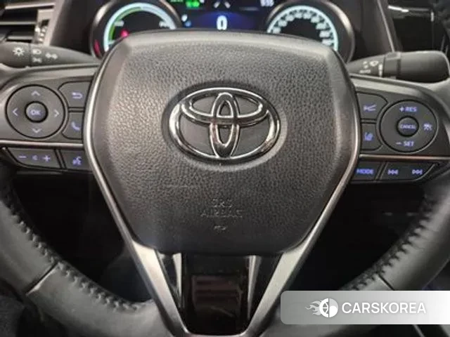 Toyota Camry (XV70) id 3764027 из Кореи 9
