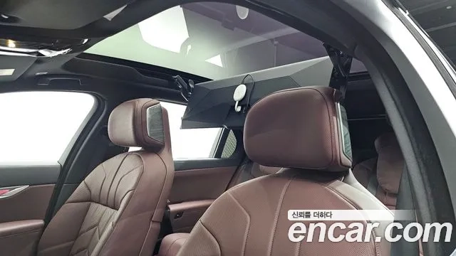 BMW 7 Series (G70) id 2873575 из Кореи 9