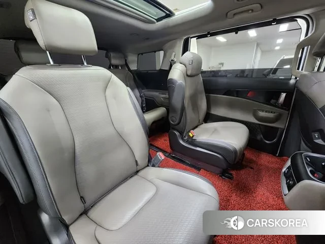 Kia The New Carnival 4th Generation id 3372112 из Кореи 9