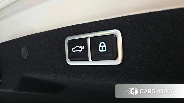 Hyundai Grandeur (GN7) id 3921893 из Кореи 9