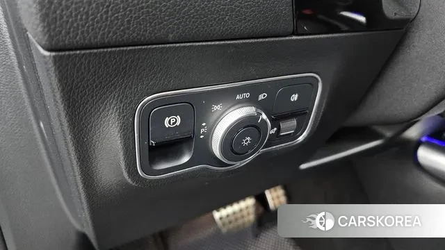 Mercedes-Benz GLA - Class H247 id 3545172 из Кореи 9