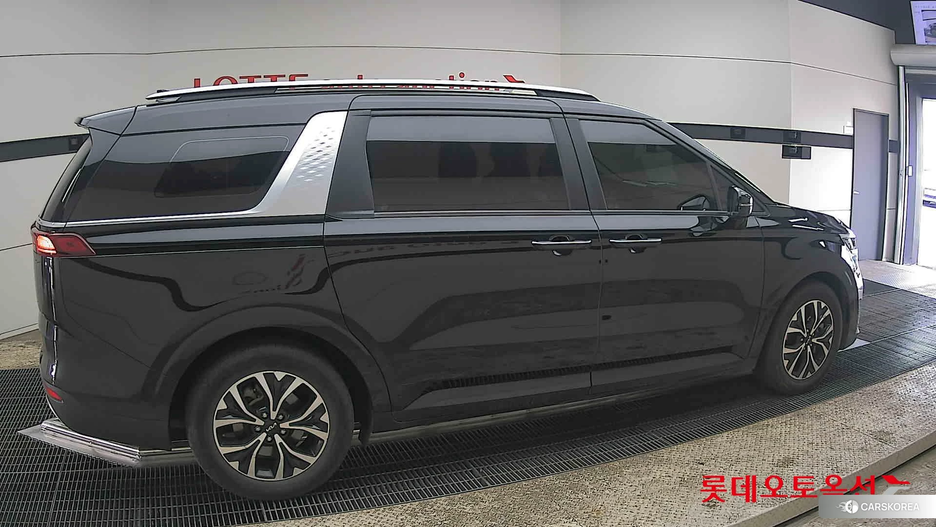 Kia Carnival id 3875751 из Кореи 9