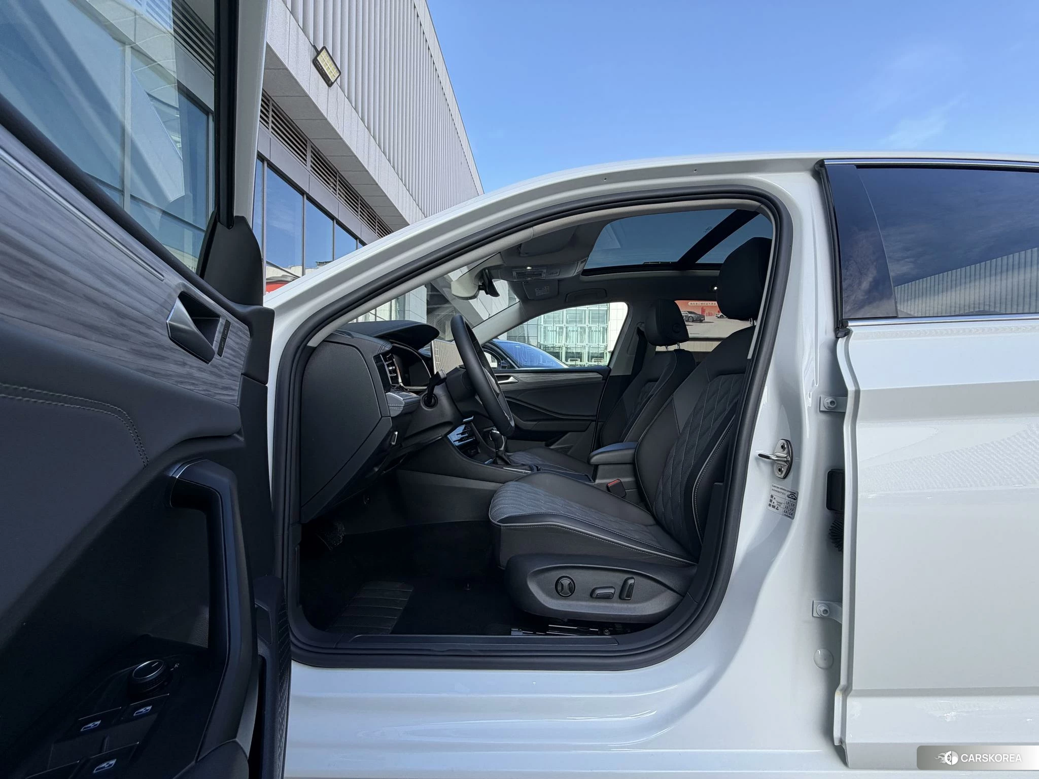 Volkswagen Sagitar id 4461760 из Китая 9
