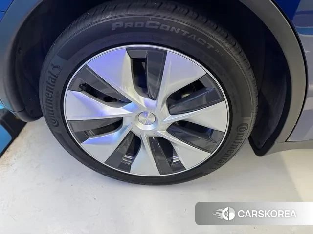 Tesla Model Y id 2890323 из Кореи 9