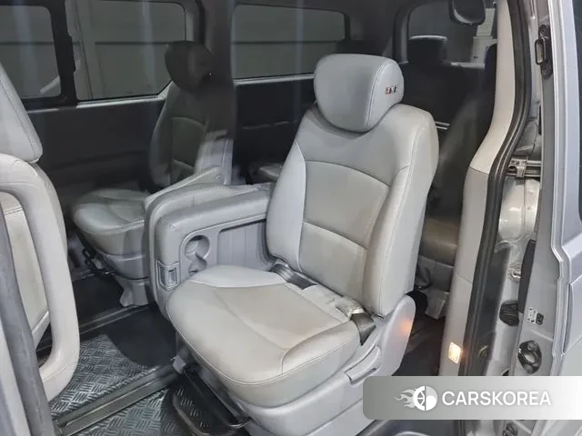 Hyundai The New Grand Starex id 3552124 из Кореи 9