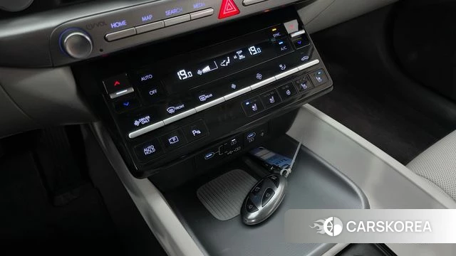 Hyundai Grandeur Hybrid (GN7) id 4892959 из Кореи 9