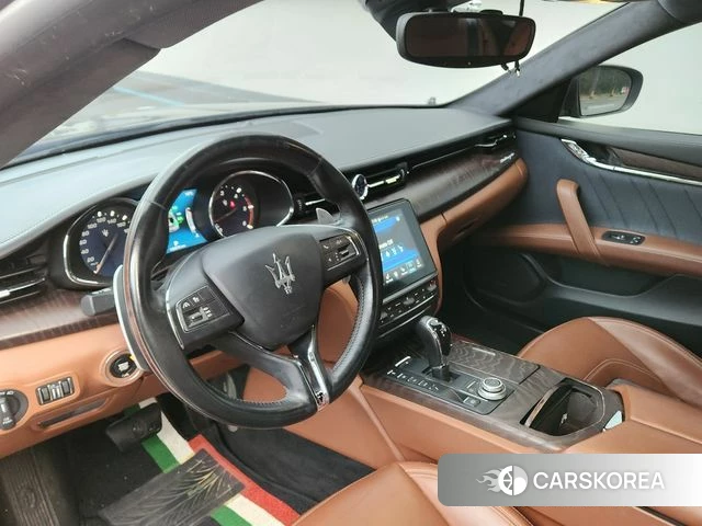 Maserati Quattroporte id 4255227 из Кореи 9
