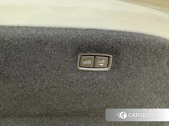 Porsche Taycan id 3231388 из Кореи 9