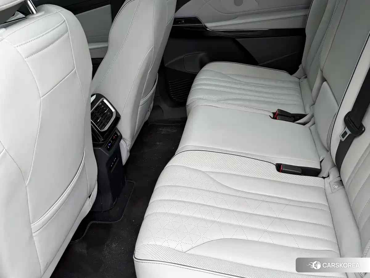 Volkswagen ID.6 X id 4634787 из Китая 9