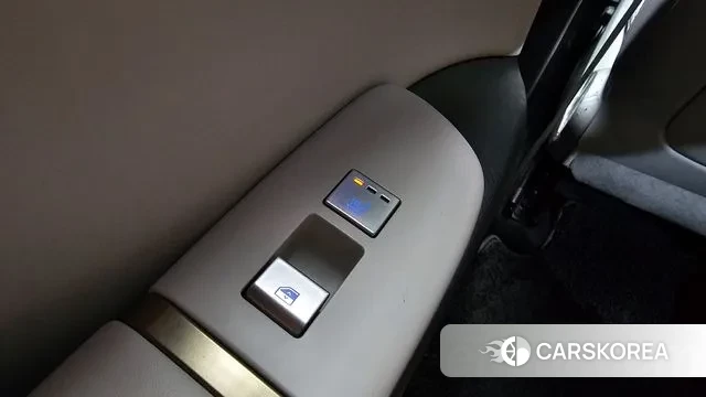 Hyundai Grandeur (GN7) id 3002545 из Кореи 9