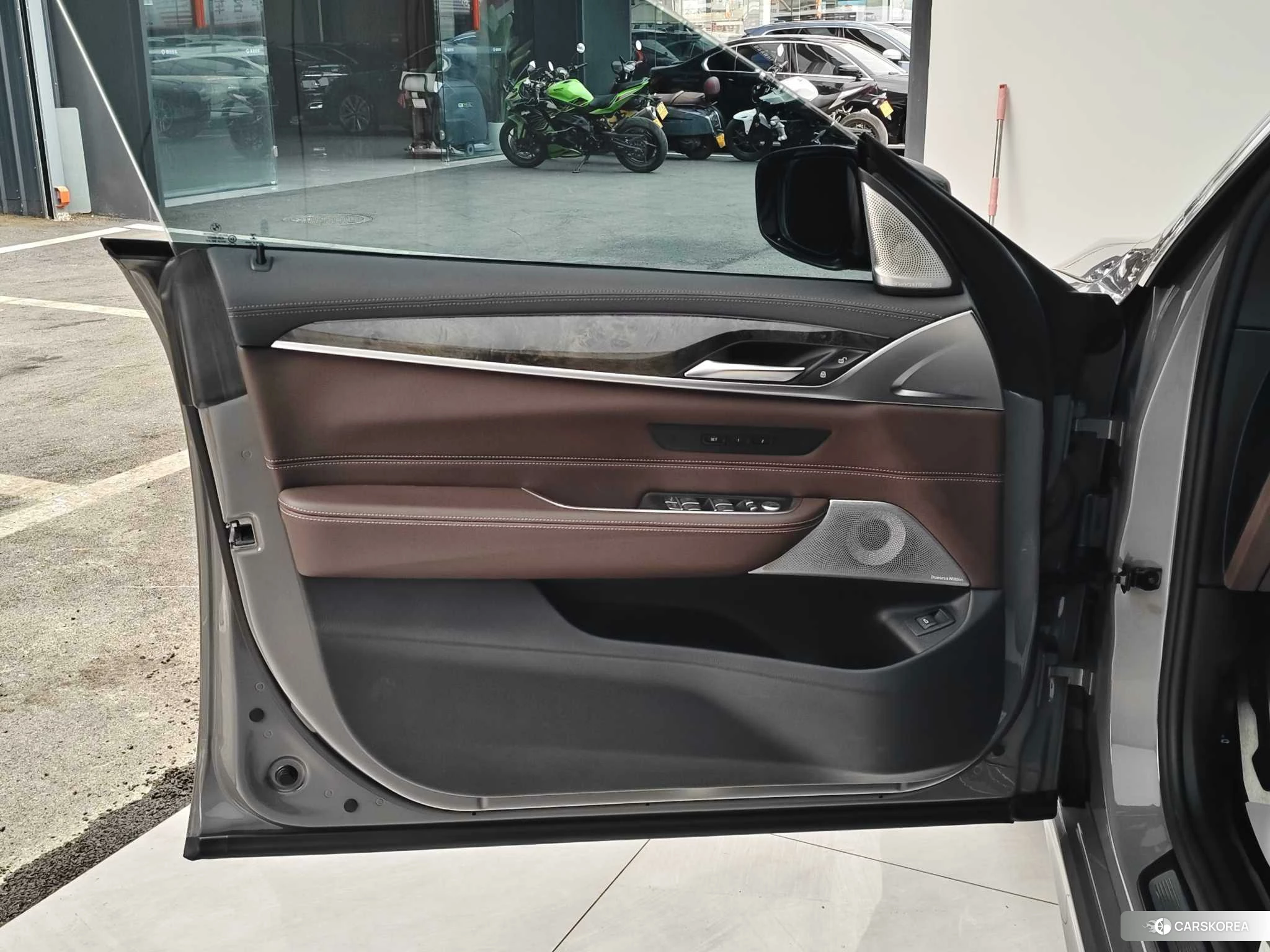 BMW 6 series GT id 4419195 из Китая 9