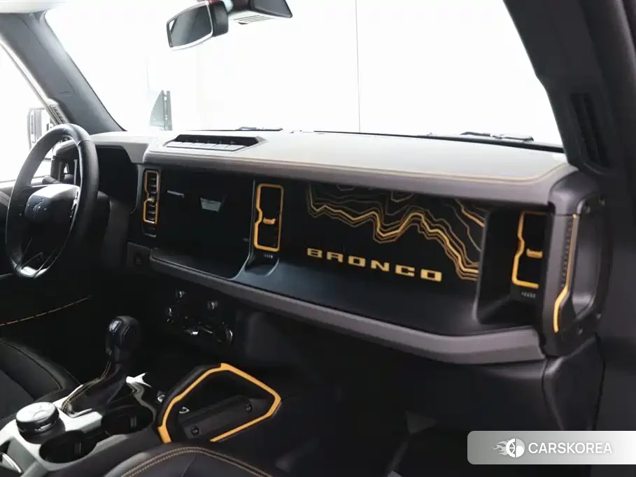 Ford Mustang id 4559643 из Китая 9