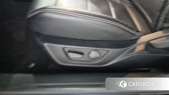 Ford Mustang id 3017023 из Кореи 9