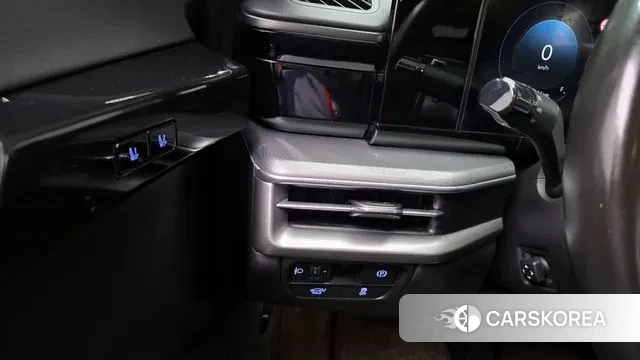 Hyundai Grandeur (GN7) id 3007151 из Кореи 9